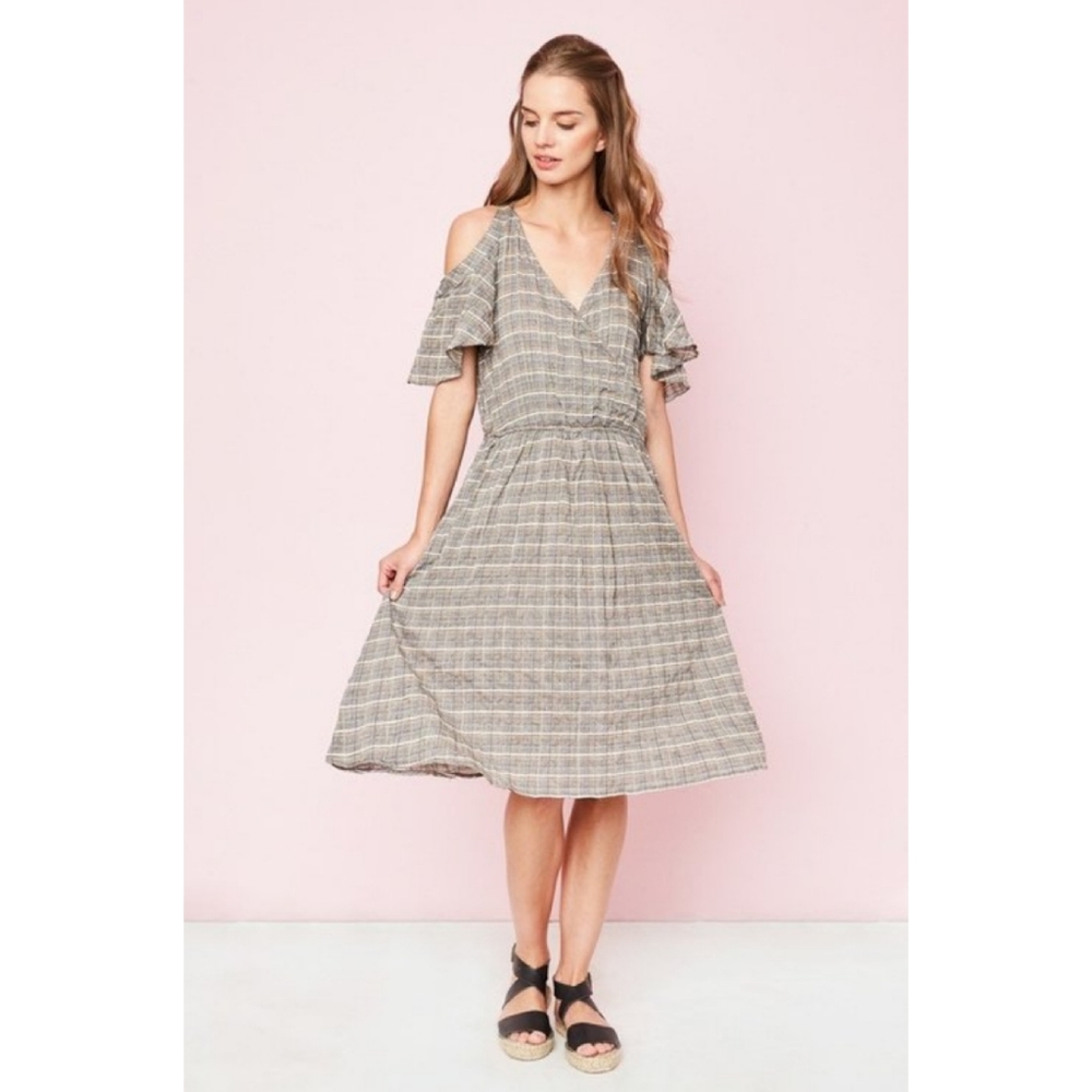 Cottagecore Cold Shoulder Midi Dress - Picture 3 of 8
